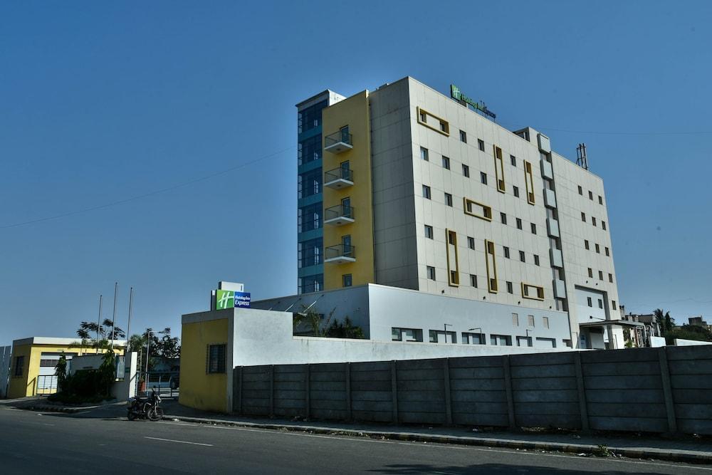 Holiday Inn Express Nashik Indira Nagar By Ihg Экстерьер фото