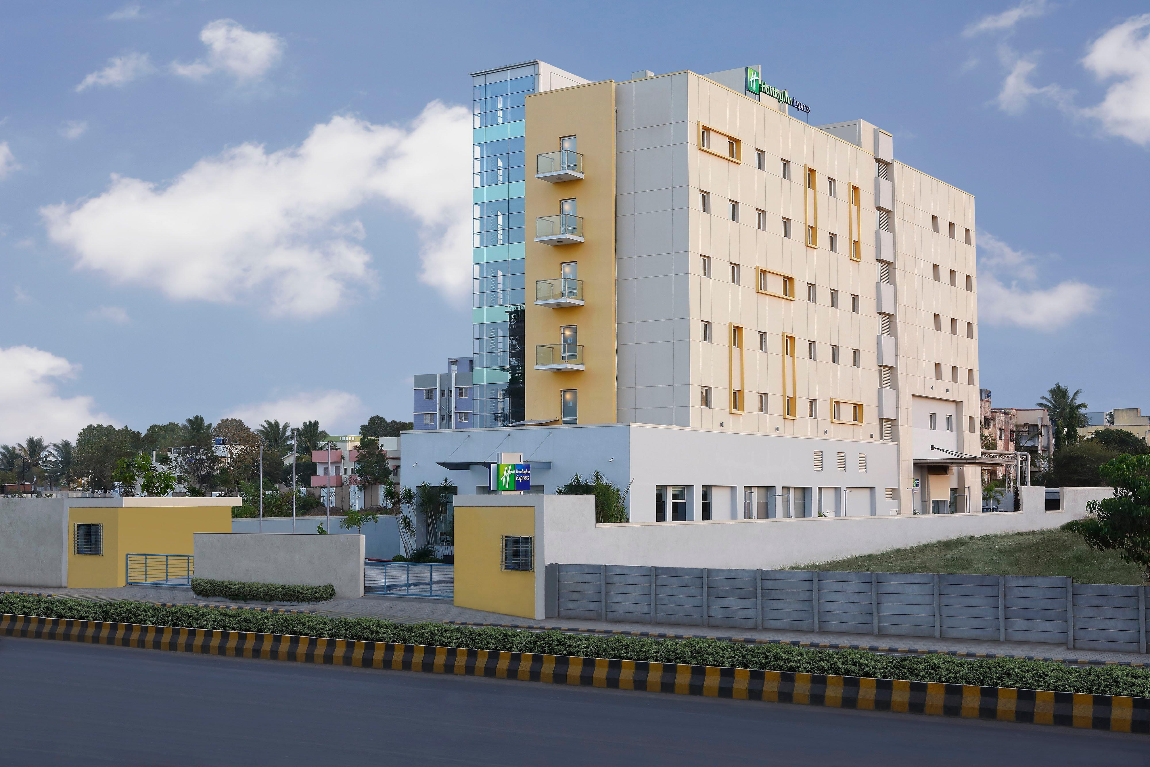 Holiday Inn Express Nashik Indira Nagar By Ihg Экстерьер фото